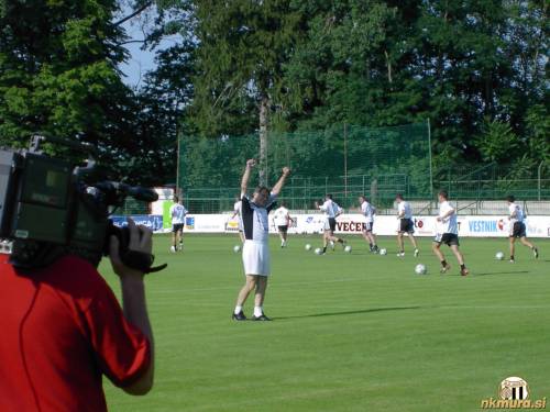 Prvi trening pod vodstvom Miroslava Blaževića. Prvi trening pod vodstvom Miroslava Blaževića.
