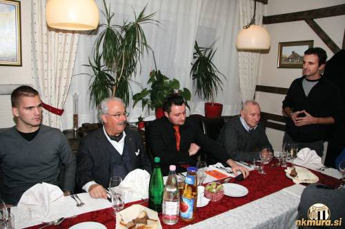 Predsednik Miroslav Topič in italijanski investitorji. Predsednik Miroslav Topič in italijanski investitorji.