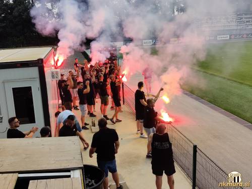 Black Gringosi na zadnjem treningu Mure pred prekmurskim derbijem.