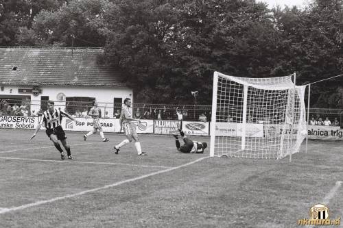 Zadetek Štefana Škaperja. Zadetek Štefana Škaperja.