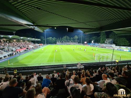 Mura : Celje z južne tribune. Mura : Celje z južne tribune.