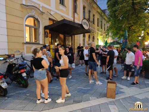 Pred Zvezdo. Pred Zvezdo.