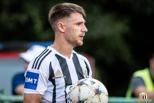 Steven Hunter Olson na tekmi Veržej : Mura. Steven Hunter Olson na tekmi Veržej : Mura.