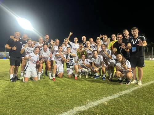 Nogometašice Mure so se prvič v zgodovini Mure in tretjič v zgodovini ženskega nogometnega kluba uvrstile v 2. krog kvalifikacij za Ligo prvakinj. Nogometašice Mure so se prvič v zgodovini Mure in tretjič v zgodovini ženskega nogometnega kluba uvrstile v 2. krog kvalifikacij za Ligo prvakinj.