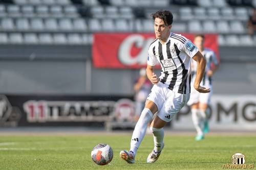 Nikola Jovićević na tekmi proti Radomljam. Nikola Jovićević na tekmi proti Radomljam.