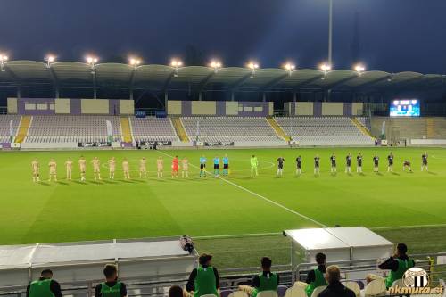 Enajsterici Mure in Nomme Kaljuja pred prvim sodniškim žvižgom. Enajsterici Mure in Nomme Kaljuja pred prvim sodniškim žvižgom.