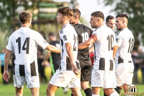 Olson, Jelovica, Maroša in Spiridonović ob zadetku proti Bogojini. Olson, Jelovica, Maroša in Spiridonović ob zadetku proti Bogojini.