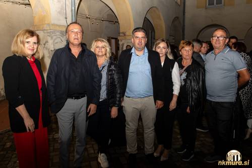 Moški del od leve: Štefan Žlebič (član UO), Denis Rajbar (nekdajii podpredsednik in športni direktor) in Stanko Prelec (nekdanji član UO). Moški del od leve: Štefan Žlebič (član UO), Denis Rajbar (nekdajii podpredsednik in športni direktor) in Stanko Prelec (nekdanji član UO).