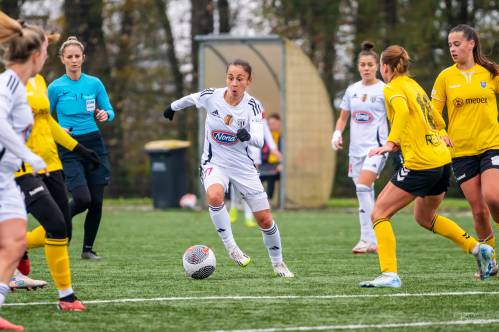 Yana Malakhova v akciji. Yana Malakhova v akciji.