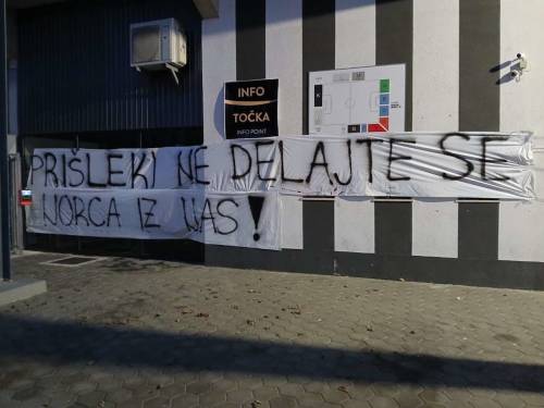 Transparent izobešen 30. novembra 2024. Transparent izobešen 30. novembra 2024.