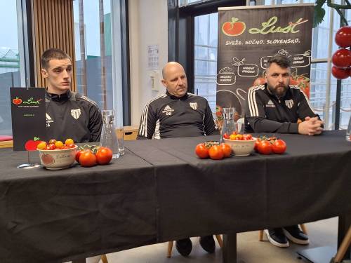 Od leve: Borna Proleta, Oskar Drobne in Smiljan Kuhar. Od leve: Borna Proleta, Oskar Drobne in Smiljan Kuhar.