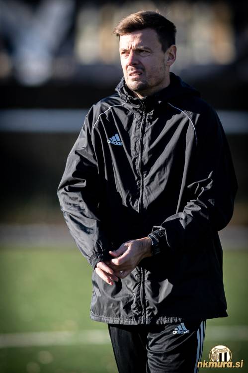 Aleksander Šeliga, trener vratarjev. Aleksander Šeliga, trener vratarjev.