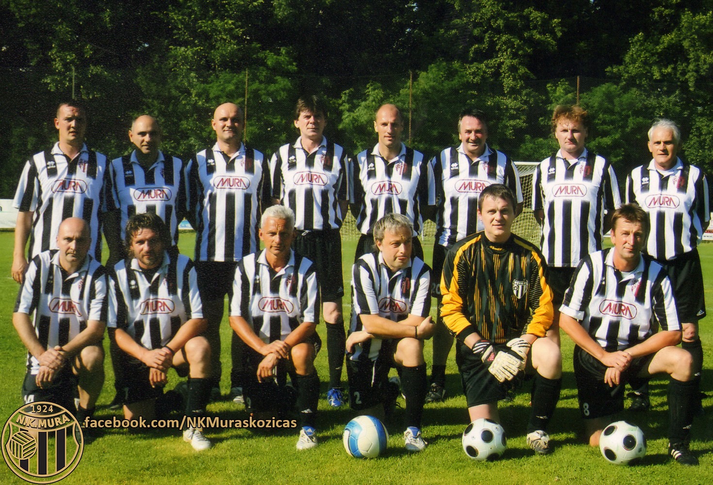 Veterani Mure na turnirju ob 60-letnici nogometa v Beltincih, 13. junija 2009, v beltinskem Športnem parku. Zgornja vrsta (od leve): Goran Gutalj, Franc Hauko, Ervin Kutoš, Janez Kardoš, Željko Gaševič, Nermin Nuhanovič, Franc Cifer, Vladimir Vlaškalić. Spodnja vrsta: Danilo Markovič, Ciril Lopert, Štefan Ivanič, Goran Zrim, Zdenko Maučec, Milan Bencak. Foto: Gregor Čiček.