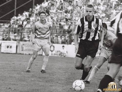 Igor Poznič na derbiju med Muro in Beltinci leta 1994.