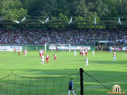 Med tekmo Mure in Crvene zvezde.