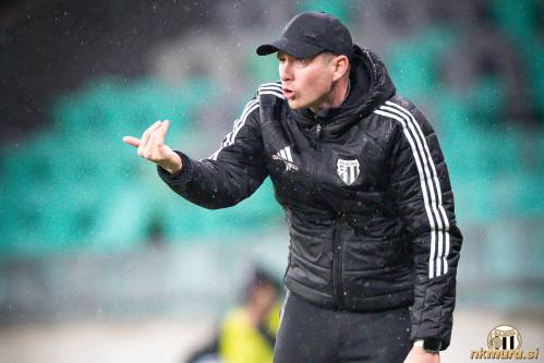 Matjaž Kek na tekmi Olimpija : Mura, 12. marca 2025. Matjaž Kek na tekmi Olimpija : Mura, 12. marca 2025.