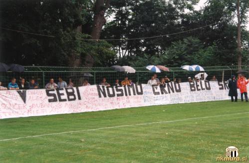 V sebi nosimo črno-belo srce - devetdeseta leta na Fazaneriji. V sebi nosimo črno-belo srce - devetdeseta leta na Fazaneriji.