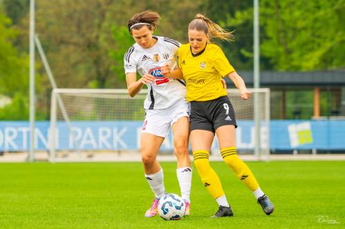 Darya Kravets in Varja Špiler.