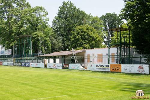 Rušenje nekdanjih slačilnic. Rušenje nekdanjih slačilnic.