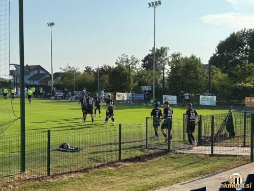 Utrinek s tekme med Muro in Budučnostjo. Utrinek s tekme med Muro in Budučnostjo.