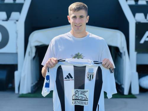 Marko Mrvaljević ob podpisu pogodbe leta 2025. Marko Mrvaljević ob podpisu pogodbe leta 2025.