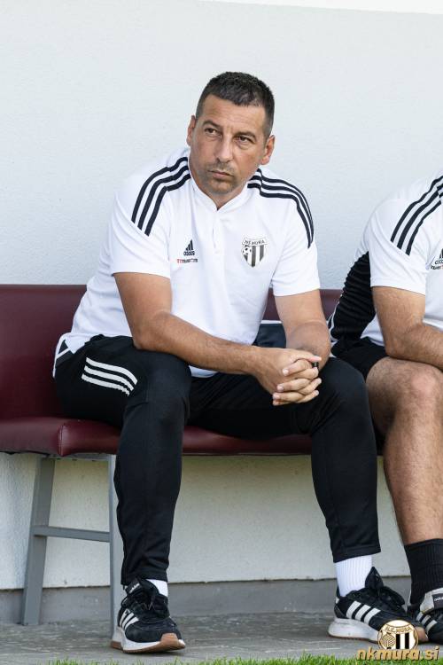 Trener Ivan Kurtušić. Trener Ivan Kurtušić.