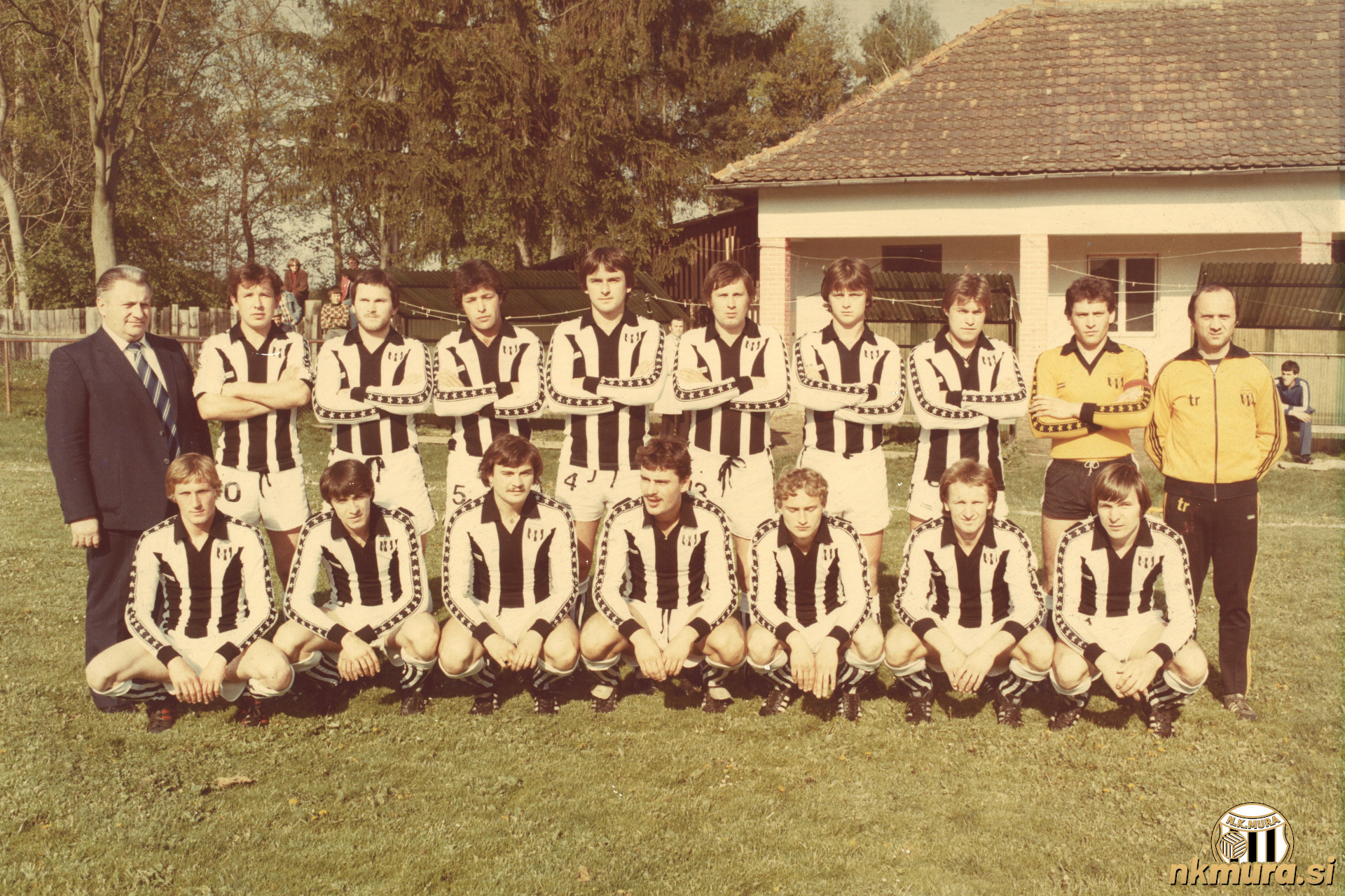 V drugi polovici sedemdesetih let je bil v Sloveniji uveden sistem selekcij. Na fotografiji je prva selekcija Mure. Stojijo od leve: Đurinek (tehnični vodja), Šebjan, Jerič, Baranja, O. Horvat, Husar, Nagy, Gašpar, Ribaš (vratar), Maučec (trener). Čepijo: Horvat, ____, Mörec, Krajnc, Slavic, Hozjan, Rous.