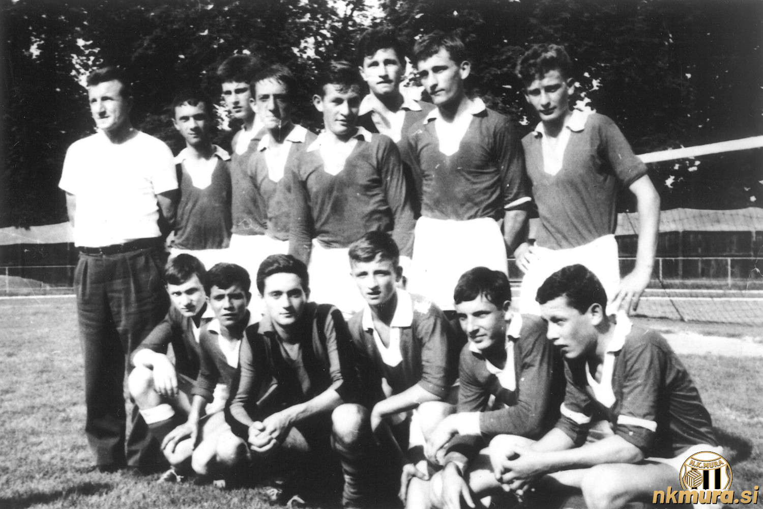 Mladinsko moštvo Sobote leta 1964. Stojijo od leve: Ahmed Volić (trener), Stanko Maučec, Vladimir Kukanja, Ladislav Balažic, Slavko Zadravec, Karel Glažar, Karel Horvat in Zoltan Baranja - Zoli. Čepijo: Jože Benko, Jože Baranja - Kano, Vlado Bavčar, Ervin Kerčmar, Franc Miholič - Pendo, Milan Koblencer.