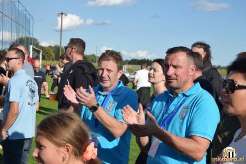 Vodstvo Cvena s predsednikom.