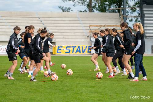 Uradni trening Mure None pred evropskim dvobojem proti Dinamu iz Minska. Uradni trening Mure None pred evropskim dvobojem proti Dinamu iz Minska.