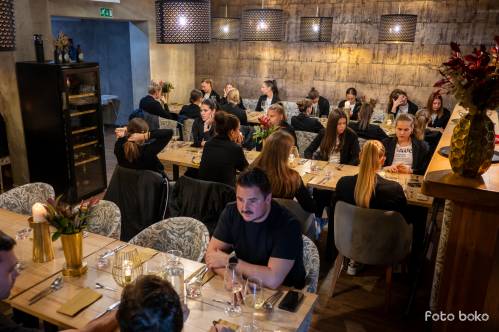 Velerja murašic in strokovnega vodstva v gostilni Osteria na teniškem igrišču v Murski Soboti.