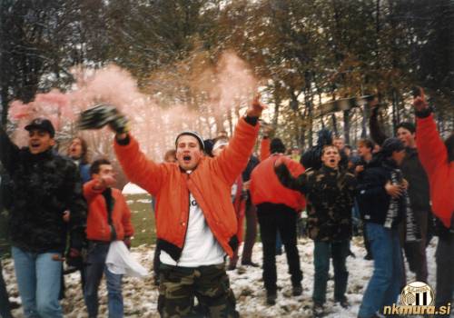 Navijači Mure po koncu tekme med Potrošnikom in Muro.