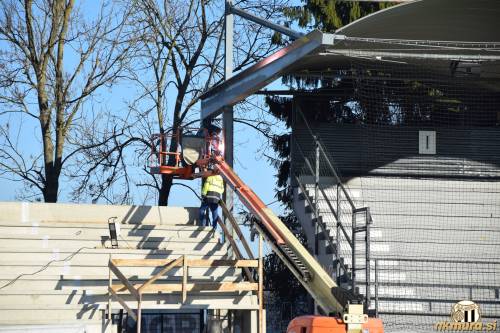 Priprave na montažo strehe.