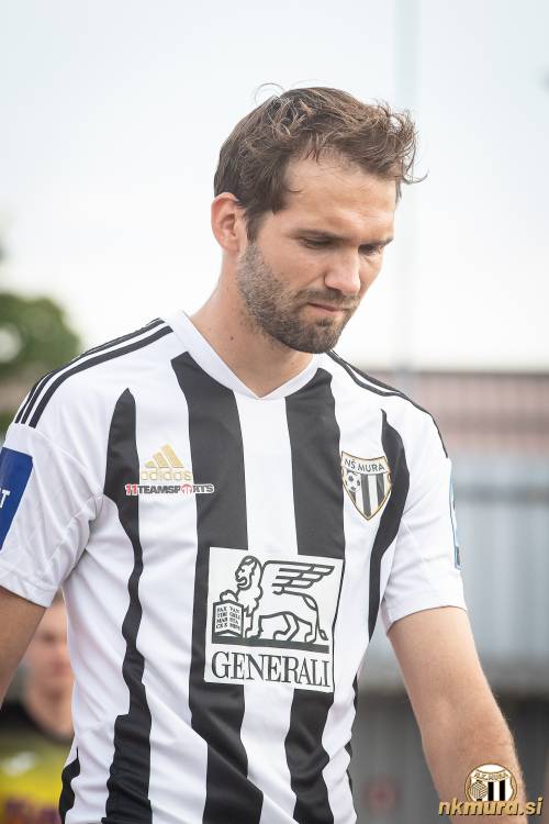 Klemen Pucko na svoji zadnji tekmi za Muro. To je bilo 3. maja 2025 v Domžalah proti Radomlju.