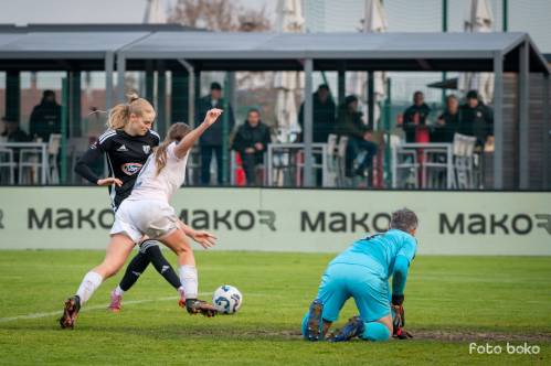 Zala Omerza je v 78. minuti dosegla odločilen zadetek proti Ljubljani.
