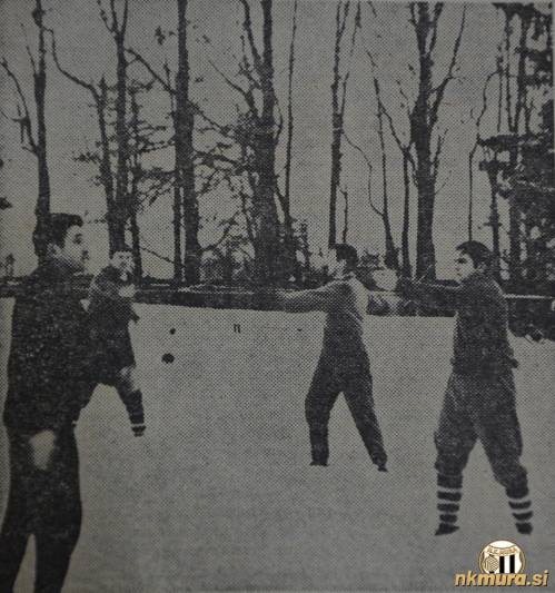 Priprave Mure na spomladanski del sezone 1968/69. Od leve: trener Rukavina, Horvat, Pihler, Erniša.