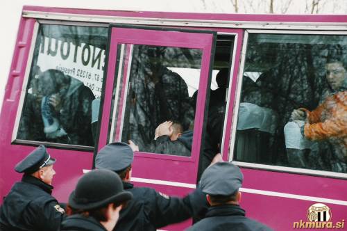 Dragonsi ob odhodu s Fazanerije.