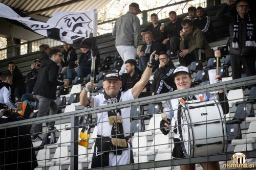 Navijača na južni tribuni.