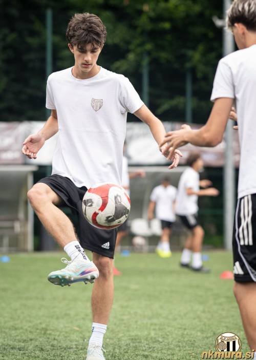 Trening mladih nogometašev Mure.
