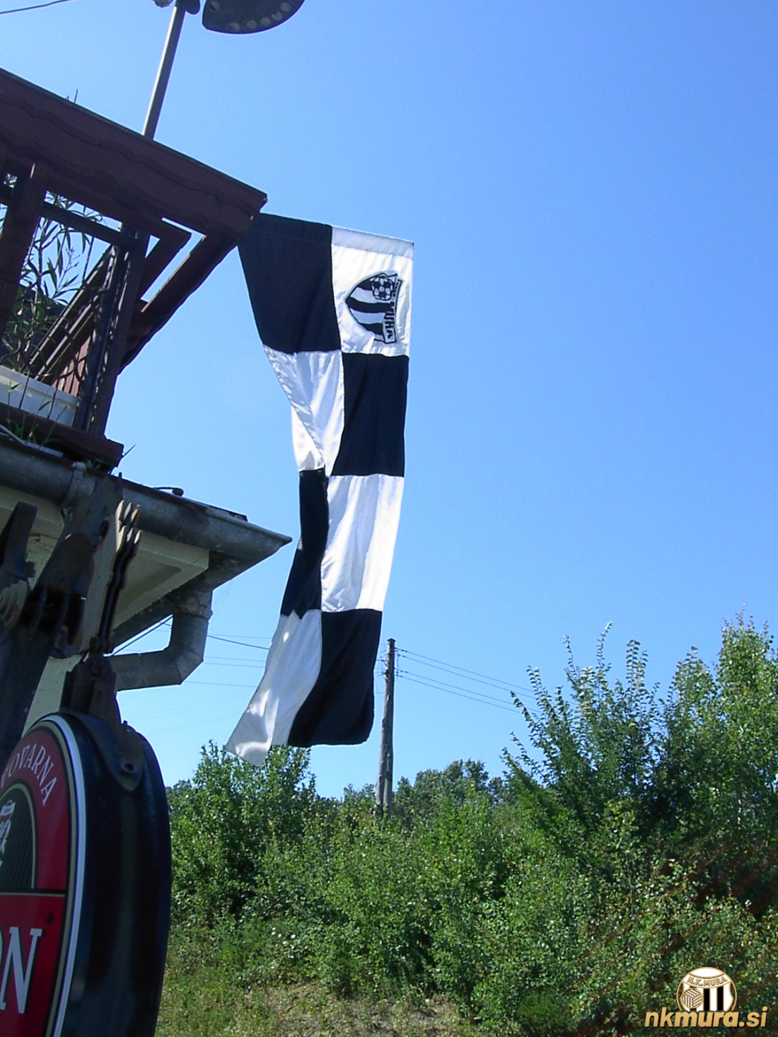 Pri Elblu nas je zmeraj pričakala Murina zastava.