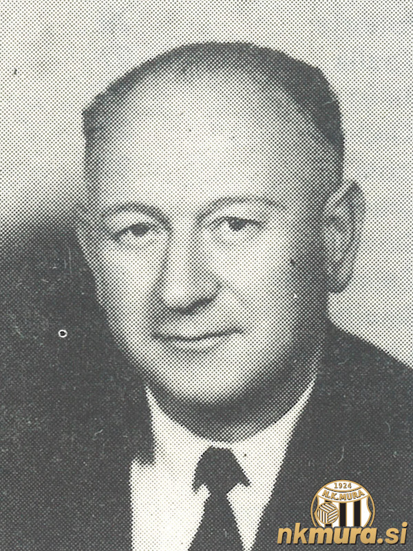 Predsednik Ernest Hoyer. Predsednik Ernest Hoyer.