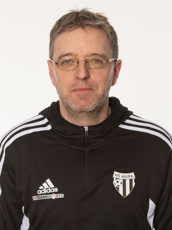 Darko Kavaš. Darko Kavaš.