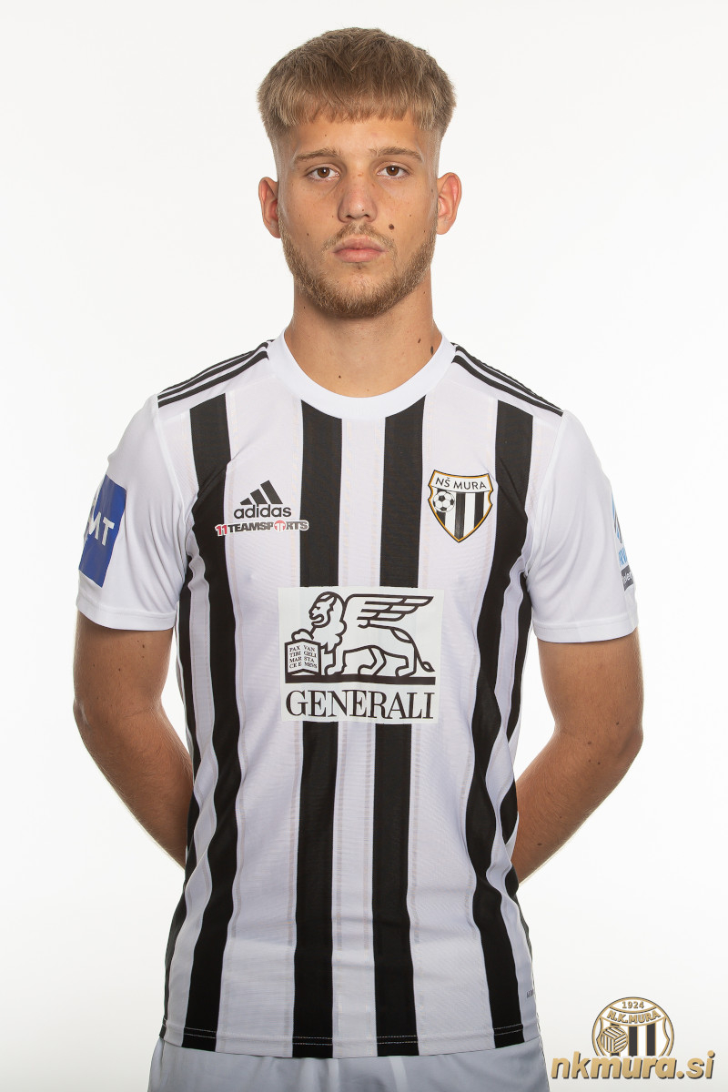 Niko Kasalo leta 2023. Niko Kasalo leta 2023.