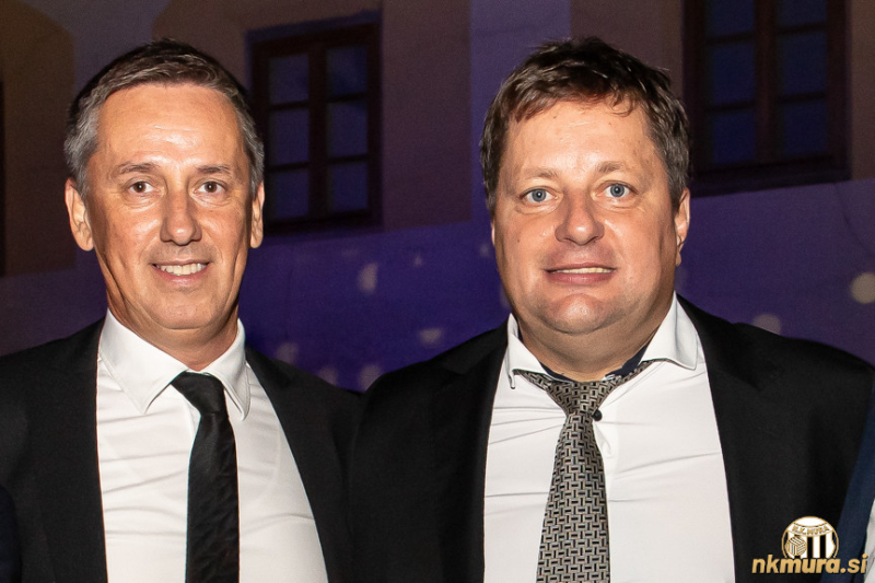 Poslovni direktor Aleš Kegelj in predsednik Robert Kuzmič. Poslovni direktor Aleš Kegelj in predsednik Robert Kuzmič.