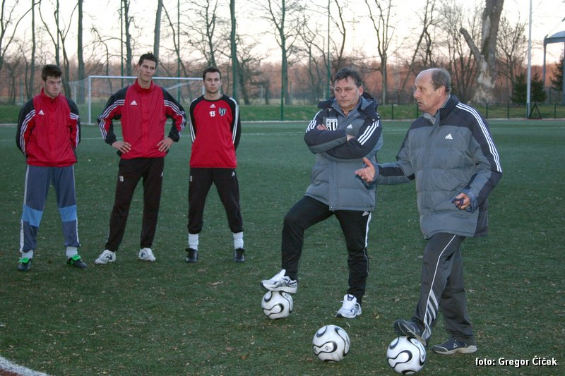 Od leve: Štefan Horvat, Marko Balažic, Vojko Horvat, Nedeljko Topić (pomočnik trenerja) in Milan Koblencer (trener).