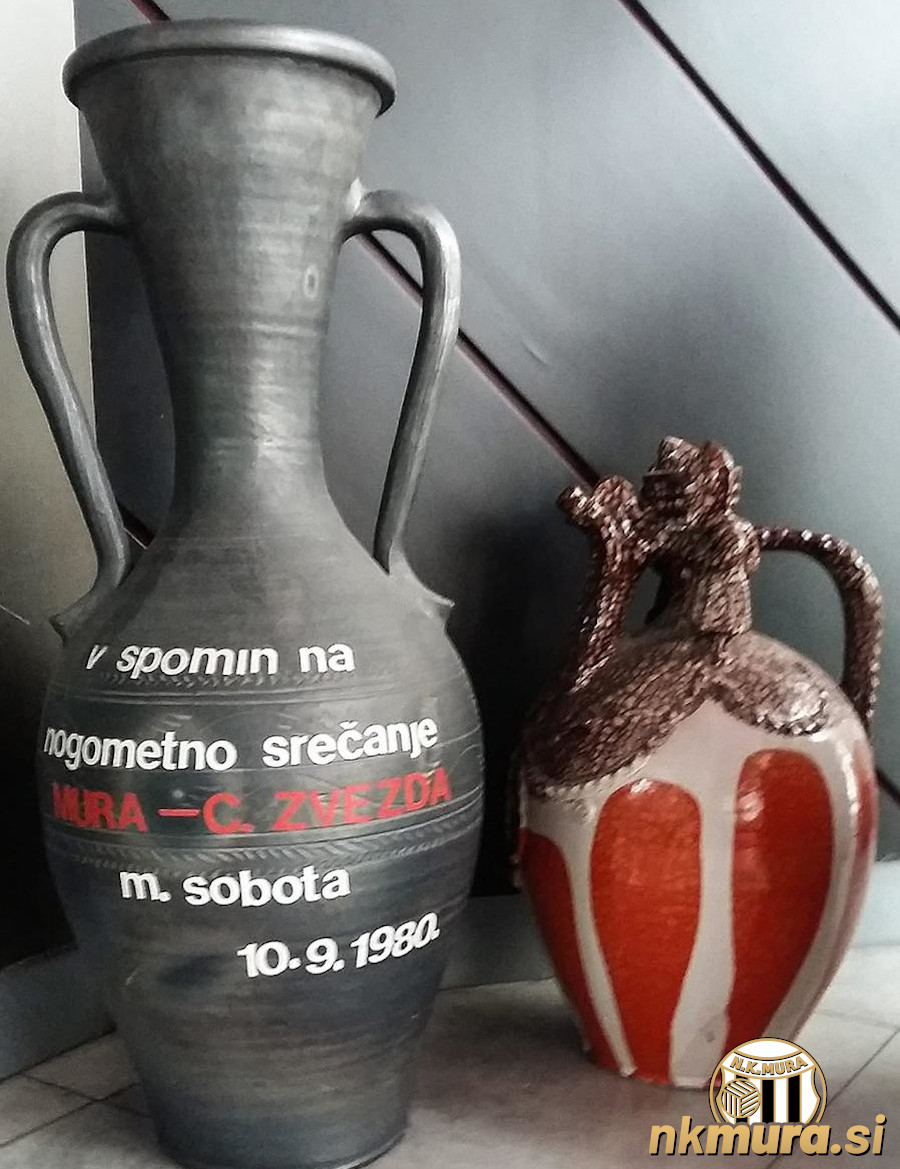 V muzeju Crvene zvezde se nahaja vaza, ki jo je Mura podarila Beograjčanom v spomin na tekmo iz leta 1980. V muzeju Crvene zvezde se nahaja vaza, ki jo je Mura podarila Beograjčanom v spomin na tekmo iz leta 1980.
